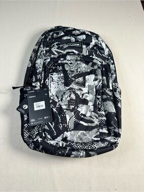 Dakine Campus L 33L Backpack Street Art ($86 msrp)